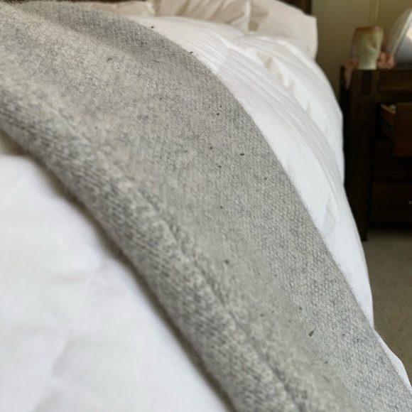 Grey and White Hooded Cashmere Sweater - Picture 6 of 6